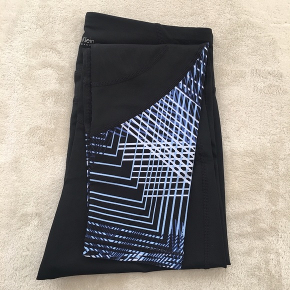 Calvin Klein Legging Black With Graphics - Picture 7 of 8